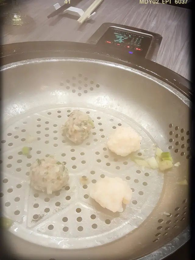 手打梅菜豬肉丸 + 手剁鮮蝦丸