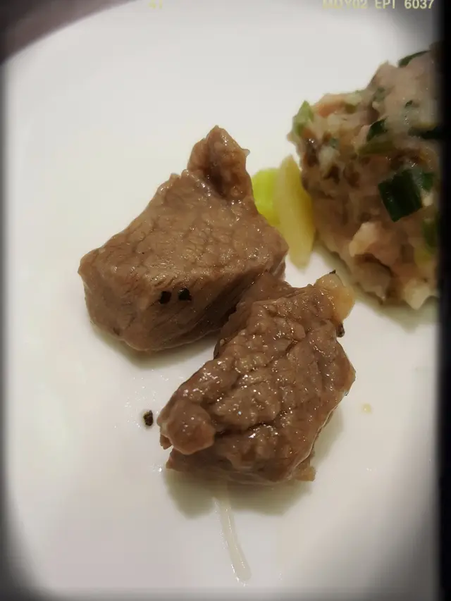 手切和牛粒