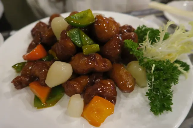 招牌拔絲咕嚕肉