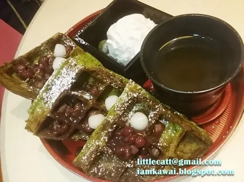 抹茶窩夫配豆腐雪糕