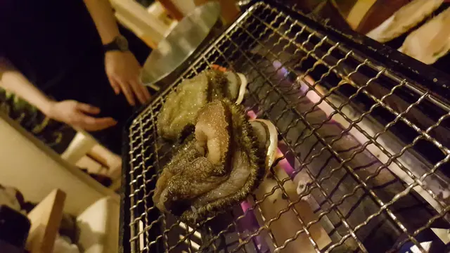 舉高隻手洗乜怕醜