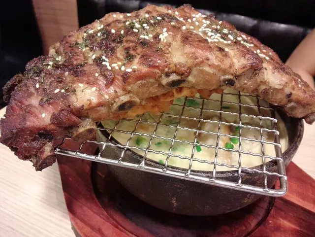 豬肋排入味，易咬！手作意粉彈牙！