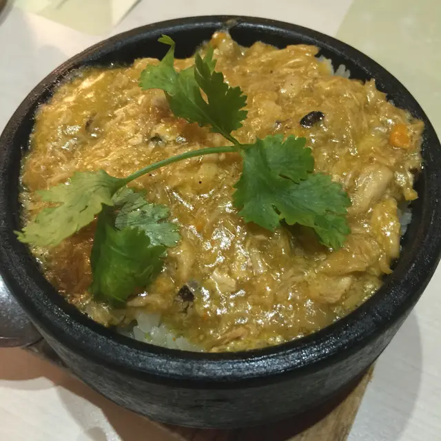 石鍋鮮蟹粉蛋炒飯