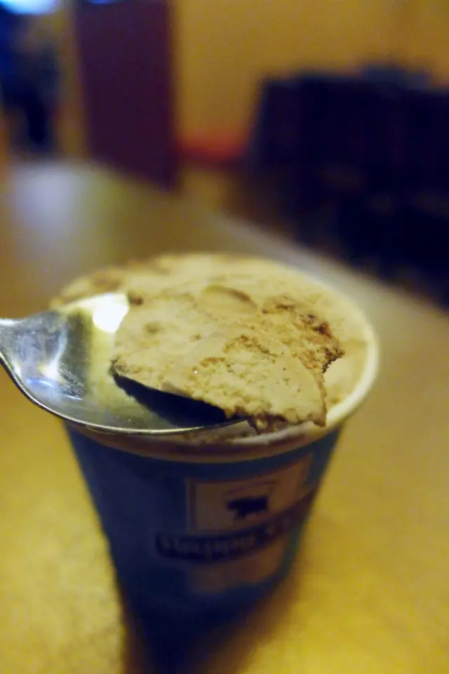 杏仁車厘子軟糖雪糕