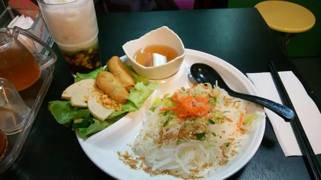 素春捲拼扎肉撈檬