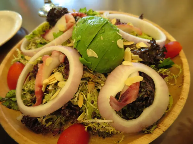 八爪魚黎麥牛油果沙律