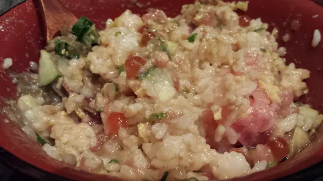 極上二段丼~溫泉蛋撈三色飯