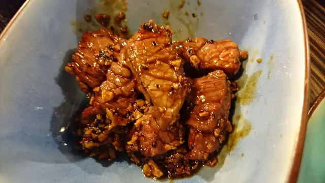 蒜香一口牛柳粒