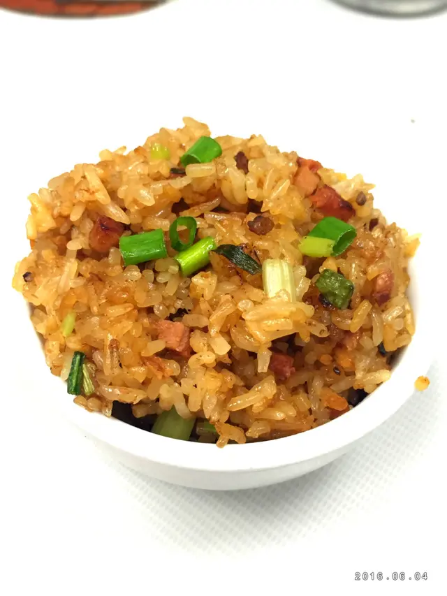 生炒臘味糯米飯
