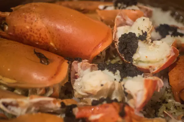 黑松露龍蝦煲仔飯