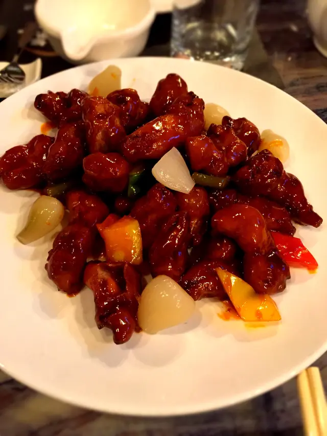 招牌拔絲咕嚕肉