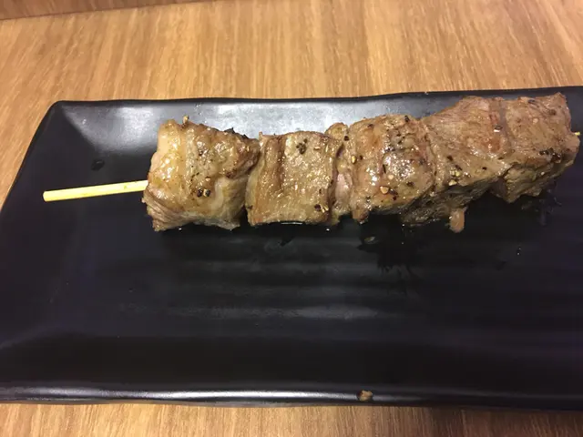 個牛硬到食漲筋咁