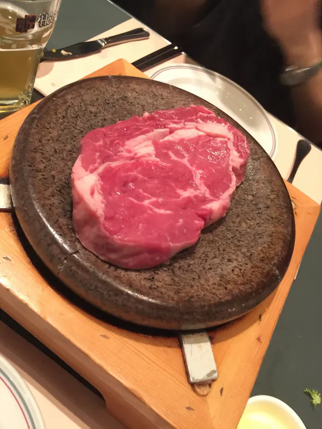 10安士肉眼牛扒