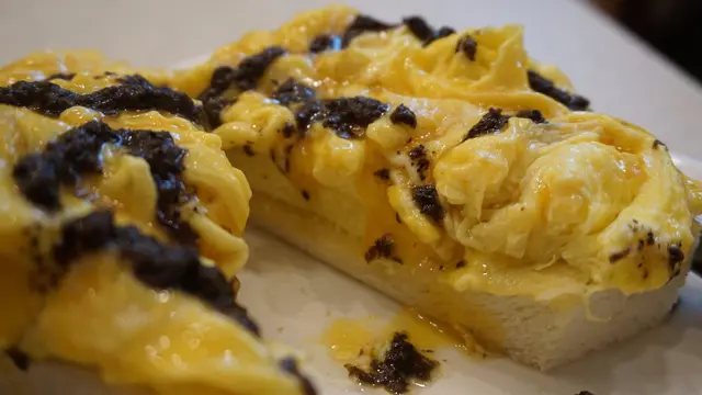 幸好也有著蛋汁,入口時的濃濃蛋香配上依然香滑的質感,盡是滿足