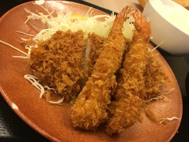 炸蝦吉列豬扒定食