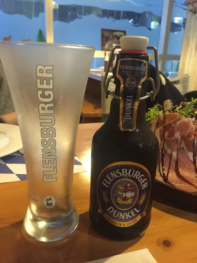 呢支係dark，果然同另一支好大反差，朋友覺得呢支好飲d