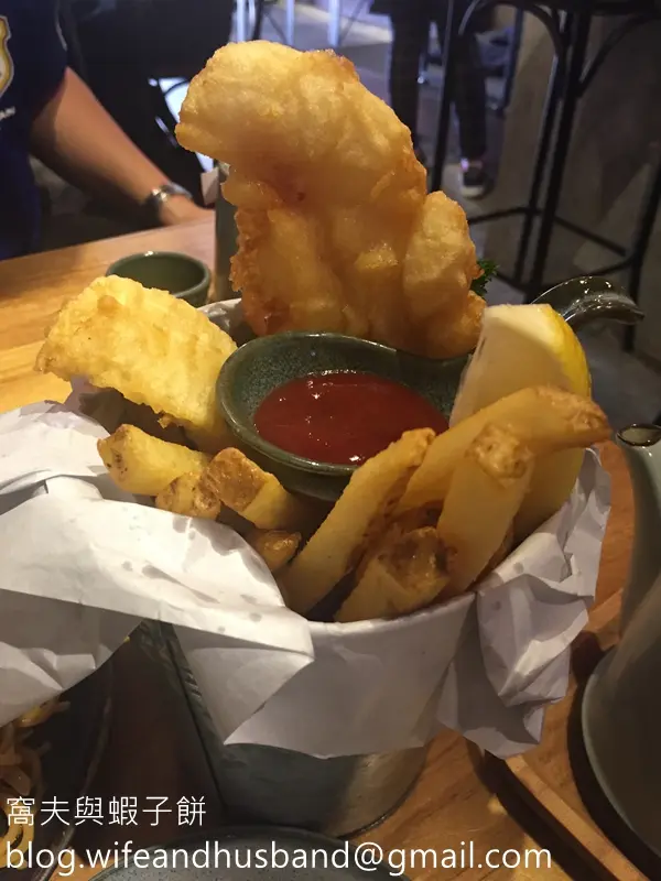 啤酒炸魚配美國薯條