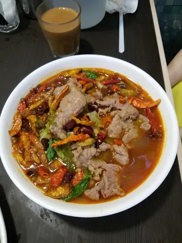 水煮牛肉挍挍麵可選辣度，又麻又辣。愛辣人仕值得一試