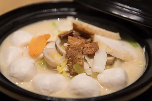 手打魚蛋煮津菜煲