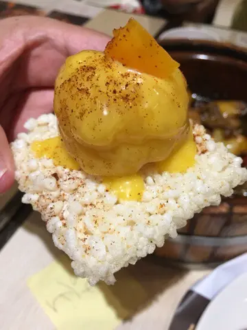 芒芥汁明虾球