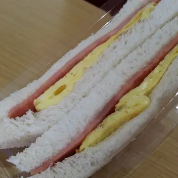 火腿蛋三文治