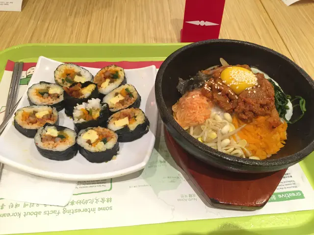 魷魚紫菜卷+豬肉石頭鍋飯