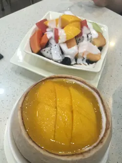 芒果小丸小椰皇....古怪的提子啫喱底，从未试过咁奇怪不得不开食评分享