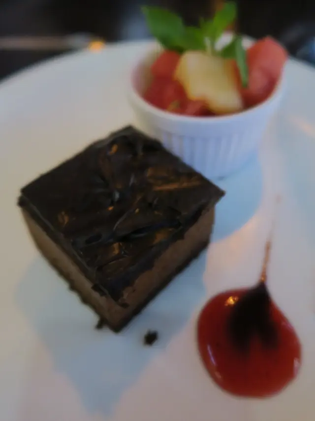 Chocolate mousse cake