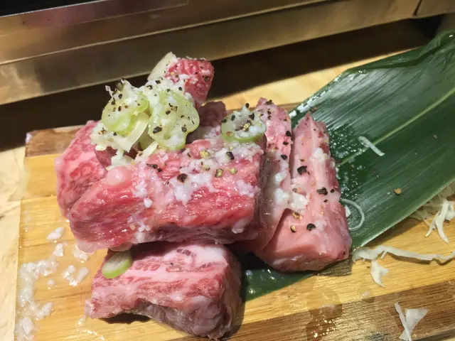 蔥花蒜香一口和牛