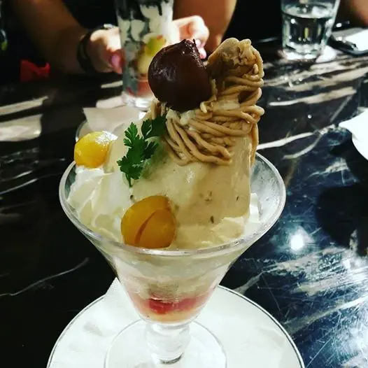 栗子皇室芭菲