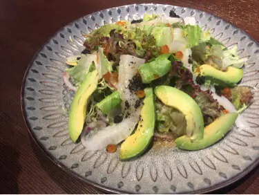 炙燒平目魚邊沙律