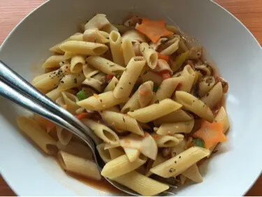 雜菌鮮茄長通粉（素）