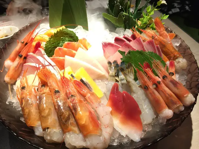 刺身如油甘魚、三文魚、劍魚腩、北寄貝等都非常新鮮