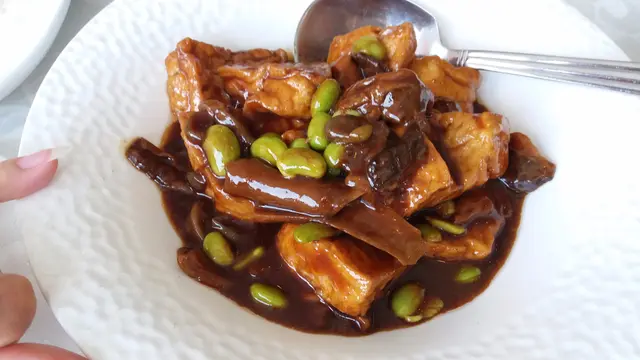 牛肝菌燜豆腐