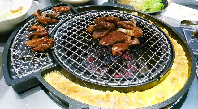 牛護心肉和秘製香辣豬護心肉