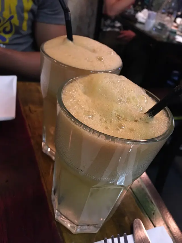 新鮮蘋果梳打，好有心的小店。