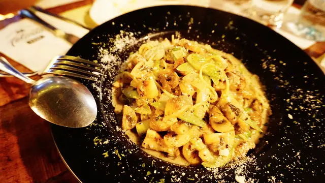 黑松露雜菌天使麵