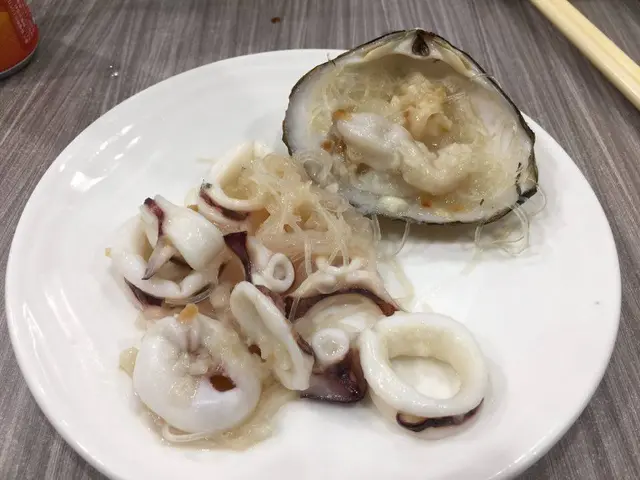 北寄貝 和 鮮魷魚