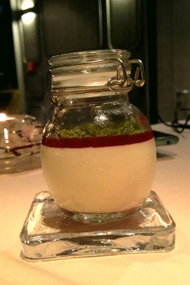 Chocolate an Matcha Genoise