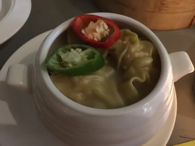 白胡椒豬肚雲吞湯