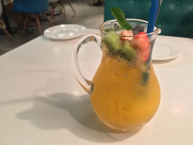 芒果菠蘿水果茶