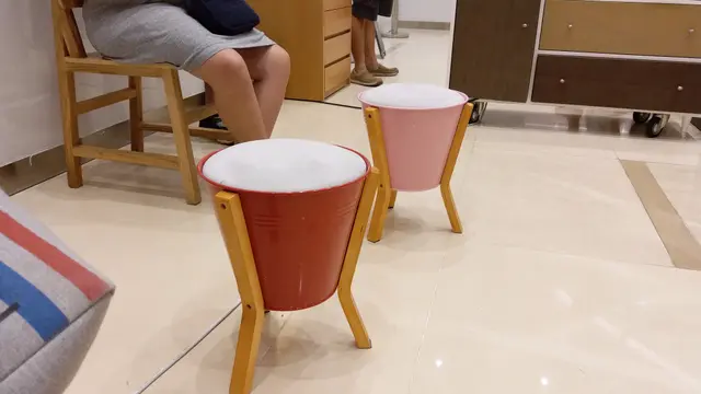 小鐵桶改裝的凳子
