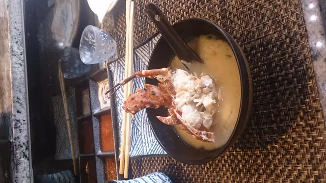 龍蝦頭殼味噌湯