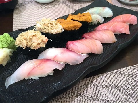 十二件自選壽司定食 - 銅鑼灣的花見日本料理