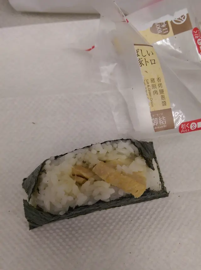內有 4小片豬頸肉，份量十足！