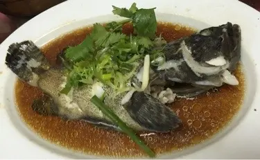 條魚好新鮮好滑同少骨，火喉啱啱好，煑得個時間好準確，肉同骨已好分明，好有鮮味，推介！！