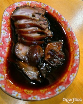 醬燒豬手 - 大吃一番 in Cheung Sha Wan 