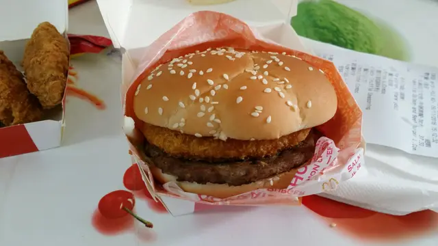 北海道三文魚.牛堡