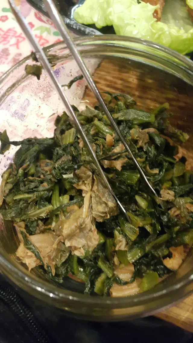 枱面麻辣配菜,堅辣