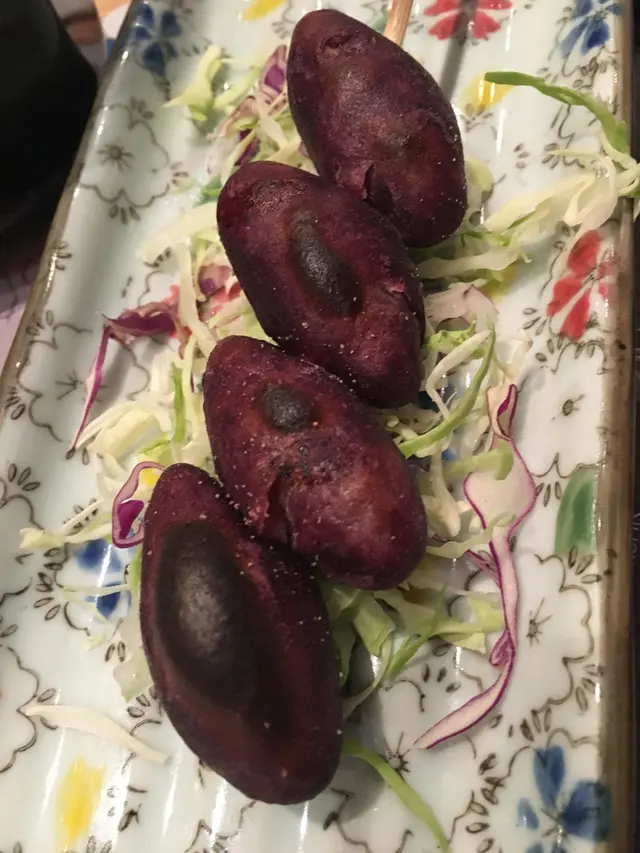 一口一啖，有少許甜味，但不是本人所愛